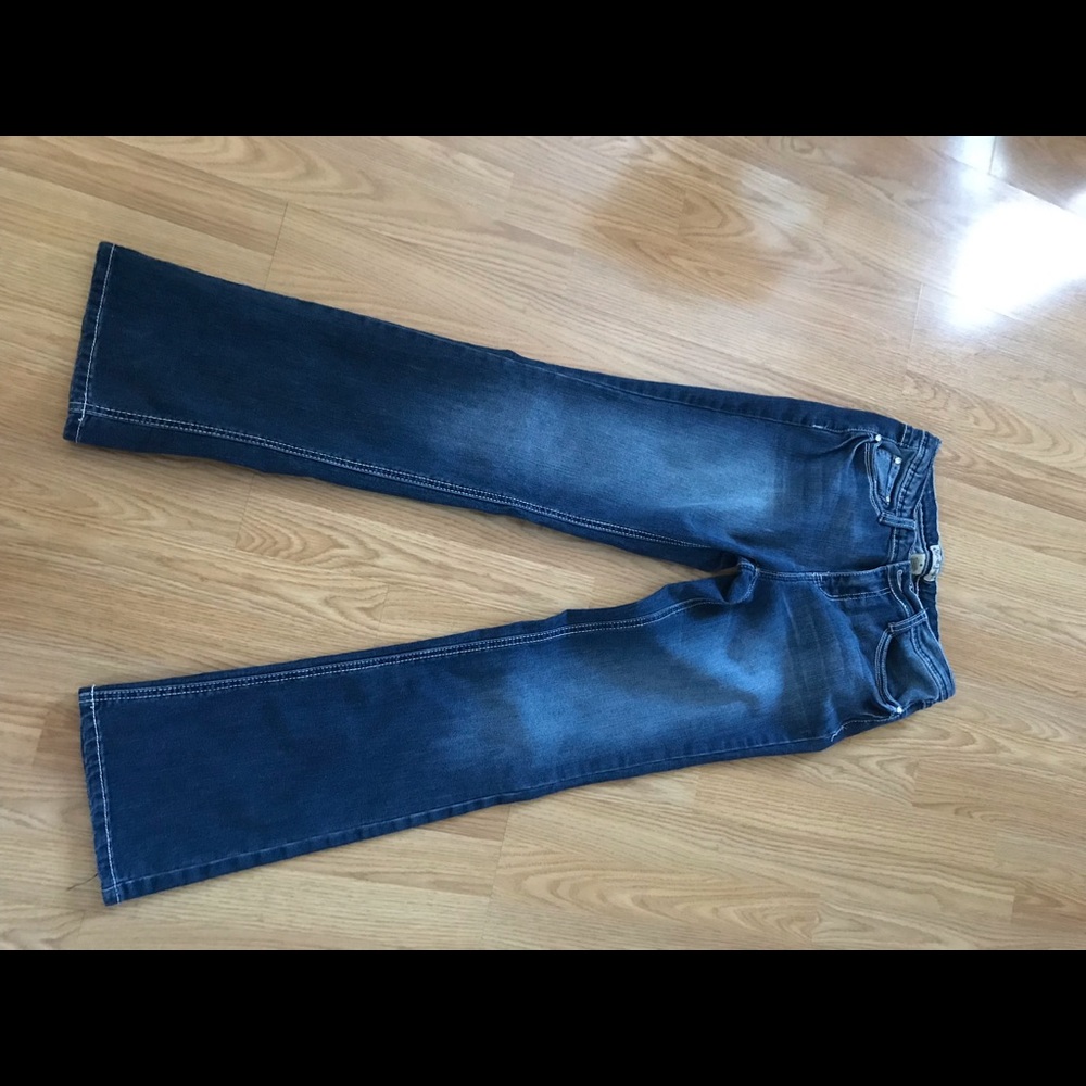 Earl jeans size 8. Excellent condition. Boot cut